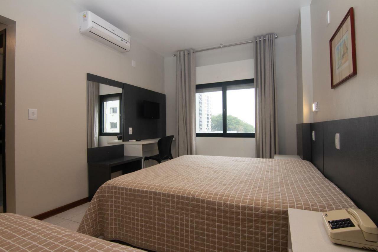 A Furninha Hotel Torres Bagian luar foto